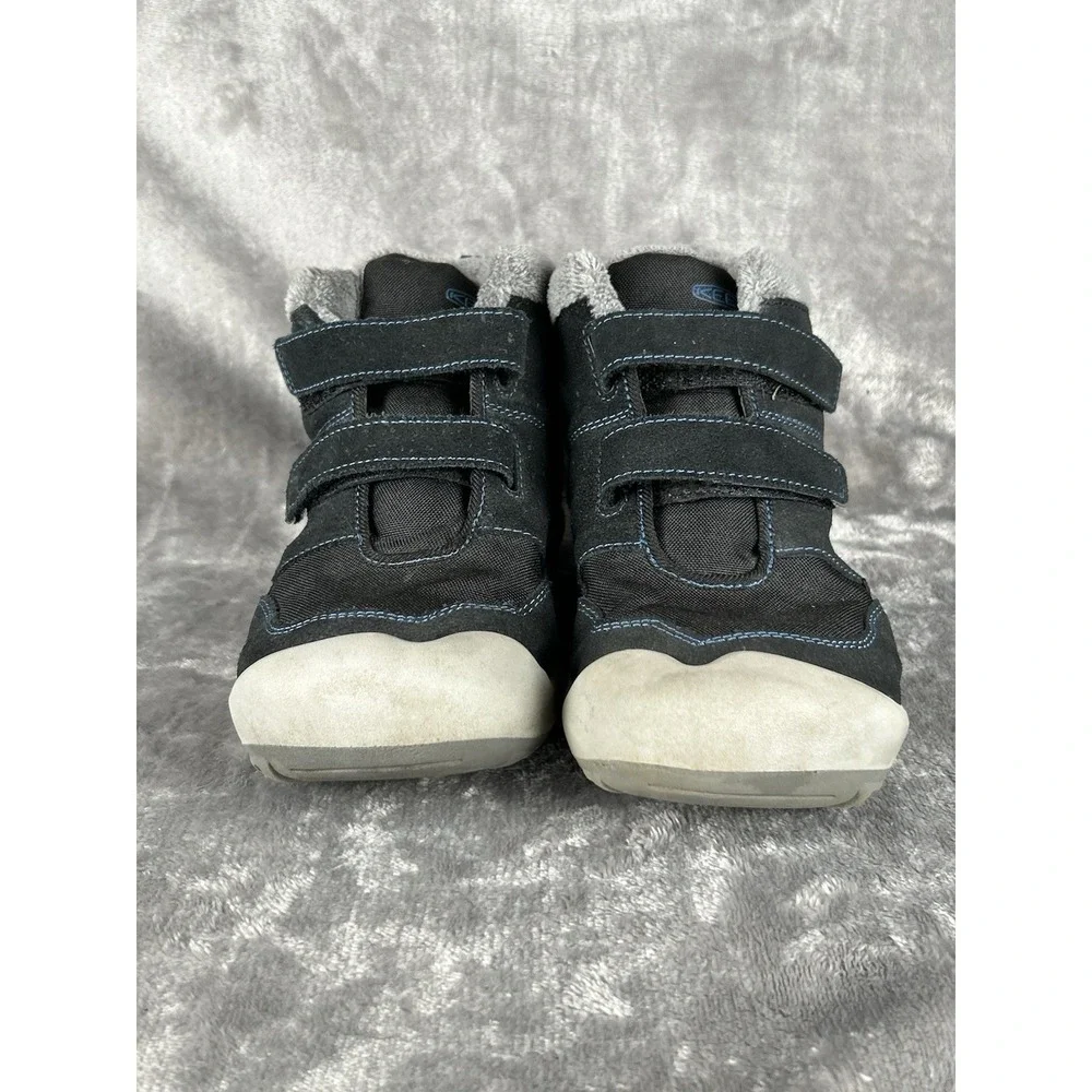 Keen Knotch Chukka Boots‎ Big Kids Size 7 Black Suede Hook & Loop Closure